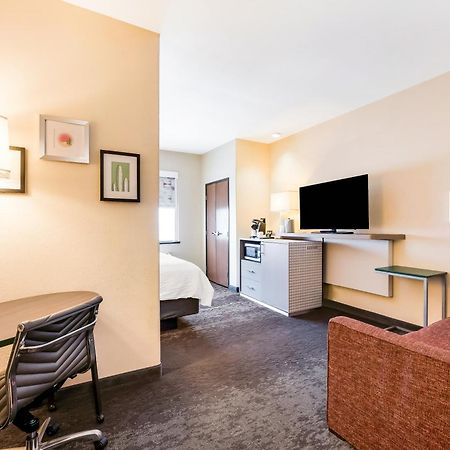 Holiday Inn - Brownsville By Ihg Екстериор снимка
