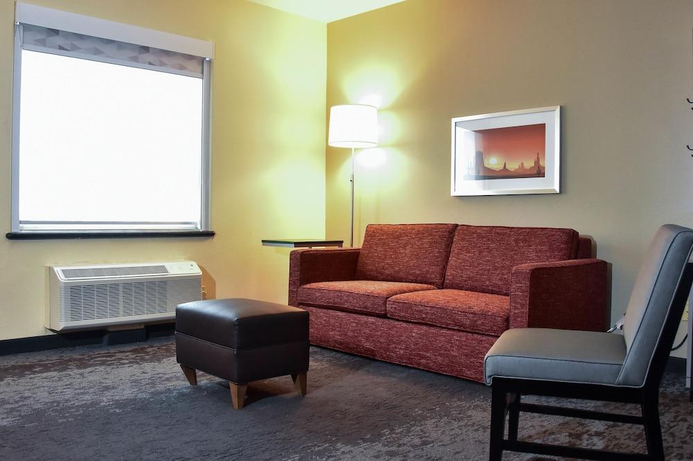 Holiday Inn - Brownsville By Ihg Екстериор снимка