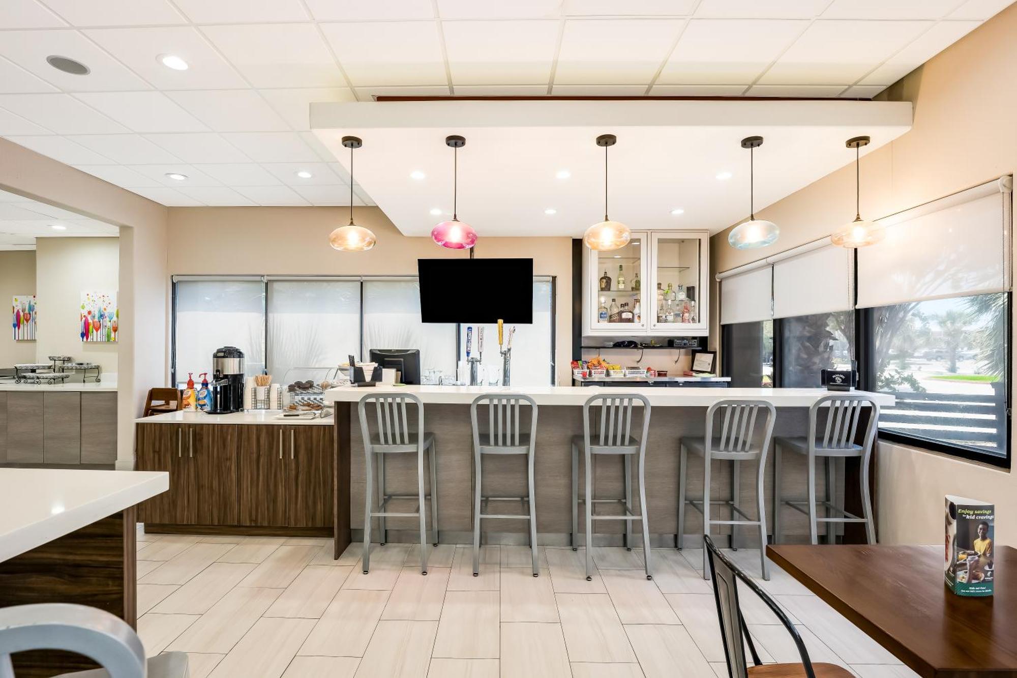 Holiday Inn - Brownsville By Ihg Екстериор снимка