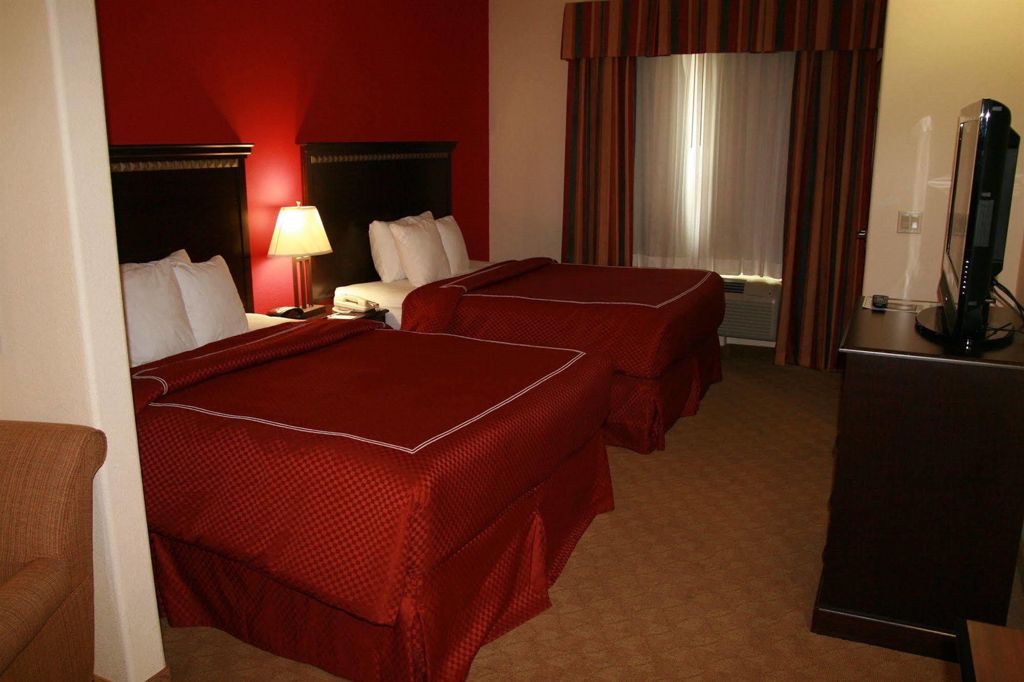 Holiday Inn - Brownsville By Ihg Екстериор снимка
